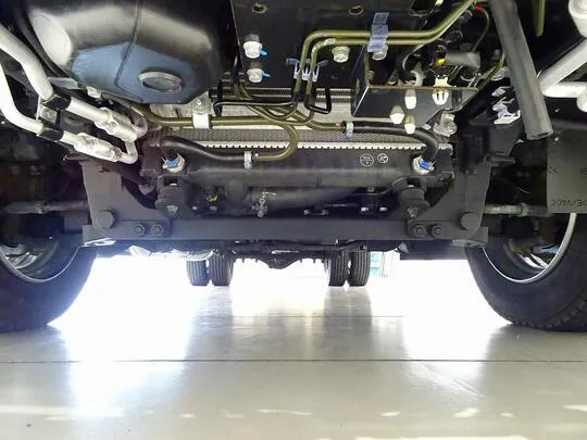 キャンター 2t 4WD 全低床 標準ロング 平ボデー