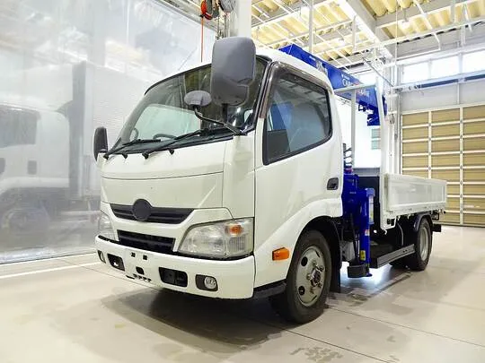 デュトロ 2t 4WD FJL 標準セミロング タダノ4段クレーン付