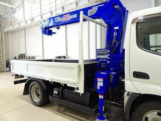デュトロ 2t 4WD FJL 標準セミロング タダノ4段クレーン付