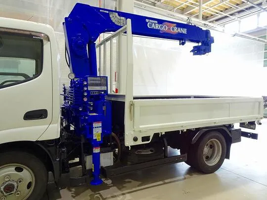 デュトロ 2t 4WD FJL 標準セミロング タダノ4段クレーン付