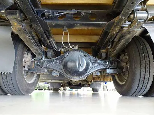デュトロ 2t 4WD FJL 標準セミロング タダノ4段クレーン付