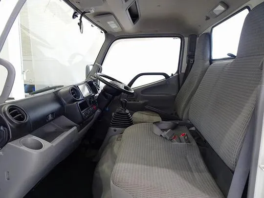 デュトロ 2t 4WD FJL 標準セミロング タダノ4段クレーン付