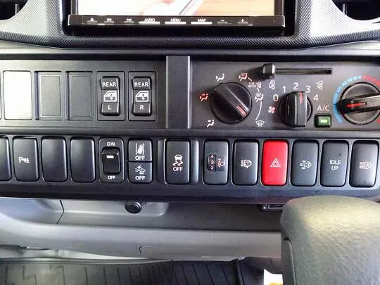 ダイナ 1.25t 4WD FJL Wタイヤ Wキャブ