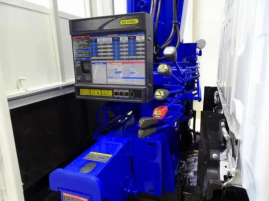 【年次点検済】エルフ 2.75t 高床 標準ロング タダノ4段クレーン付