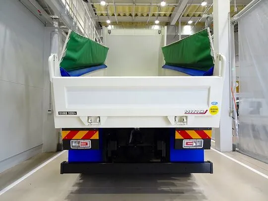 プロフィア 9t 3軸 2デフ ダンプ 380ps