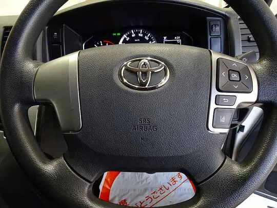 ハイエースバン DX 1t 4WD 中温冷凍車 3人乗り 4ドア