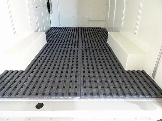 ハイエースバン DX 1t 4WD 中温冷凍車 3人乗り 4ドア