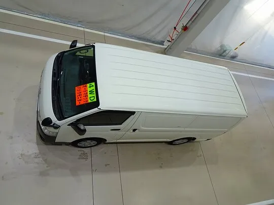 ハイエースバン DX 1t 4WD 中温冷凍車 3人乗り 4ドア