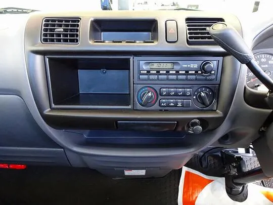 ボンゴトラック DX 1t 4ＷＤ ワイドロー Ｗタイヤ 平ボデー ガソリン