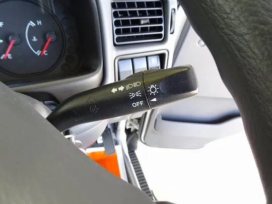 ボンゴトラック DX 1t 4ＷＤ ワイドロー Ｗタイヤ 平ボデー ガソリン