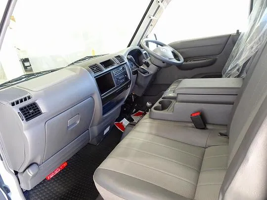 ボンゴトラック DX 1t 4ＷＤ ワイドロー Ｗタイヤ 平ボデー ガソリン