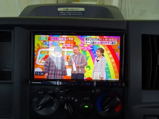 エルフ 1.55t 4WD FFL Wタイヤ 平ボデー