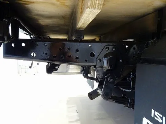 エルフ 1.55t 4WD FFL Wタイヤ 平ボデー
