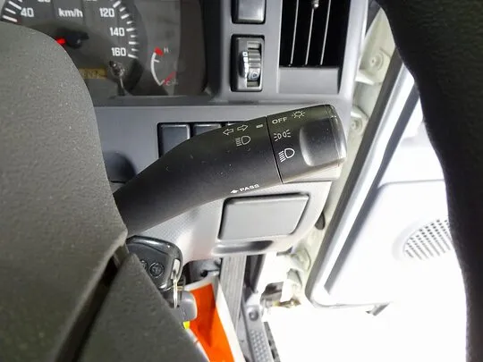 エルフ 1.15t 4WD FFL Sタイヤ Wキャブ