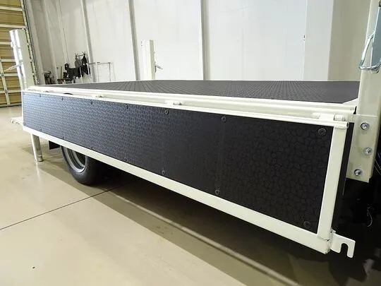 ダイナ 1.35t 4WD FJL Wタイヤ 垂直P/G付 未使用車