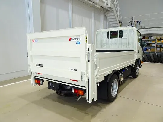 ダイナ 1.35t 4WD FJL Wタイヤ 垂直P/G付 未使用車