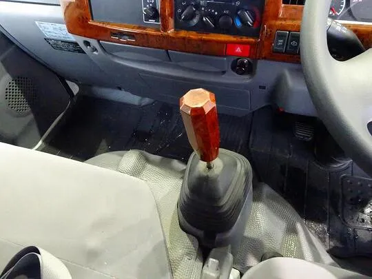 エルフ 2t FFL 標準 Wキャブ/垂直PG付 総重量5t未満