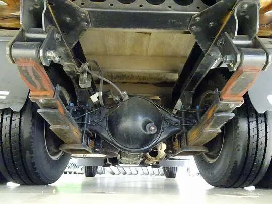 エルフ 2t FFL 標準 Wキャブ/垂直PG付 総重量5t未満