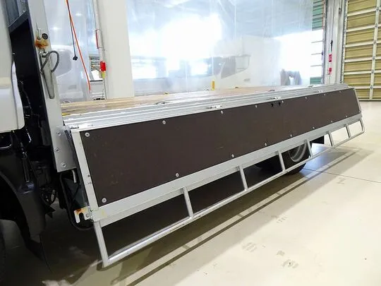 デュトロ 2t FJL 標準セミロング 平ボデー 総重量5t未満