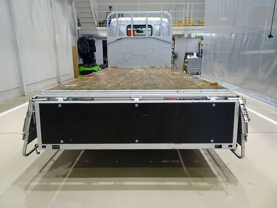 デュトロ 2t FJL 標準セミロング 平ボデー 総重量5t未満