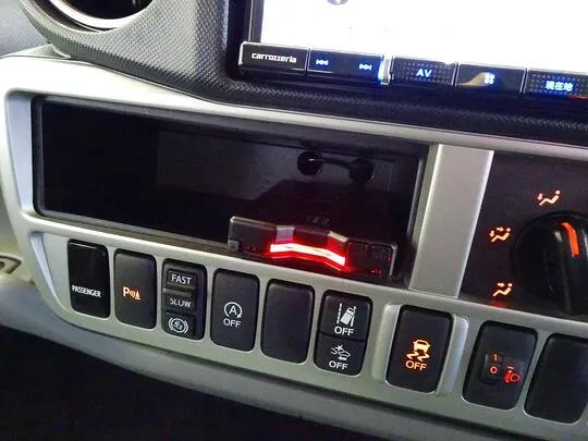 ダイナ 2t FJL 標準セミロング 平ボデー 総重量5t未満