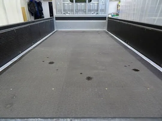 ダイナ 2t FJL 標準セミロング 平ボデー 総重量5t未満