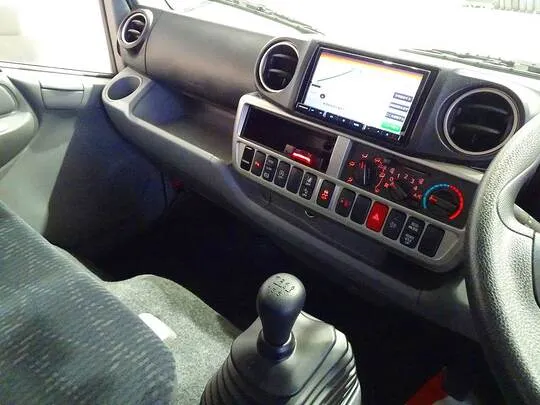 ダイナ 2t FJL 標準セミロング 平ボデー 総重量5t未満