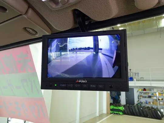 キャンター 2t 全低床 標準 Wキャブ/垂直PG付 未使用車