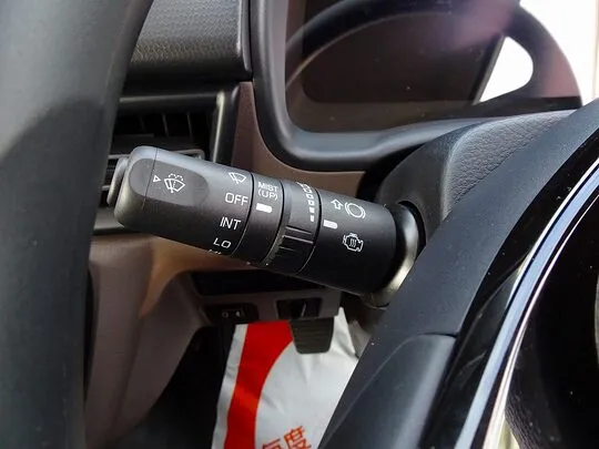 キャンター 2t 全低床 標準 Wキャブ/垂直PG付 未使用車