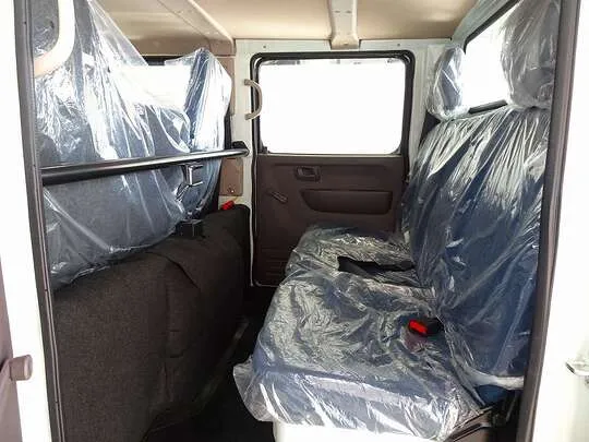 キャンター 2t 全低床 標準 Wキャブ/垂直PG付 未使用車