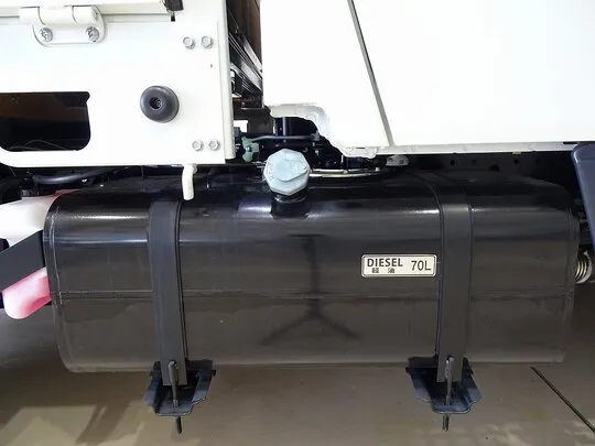 キャンター 2t 全低床 標準 Wキャブ/垂直PG付 未使用車