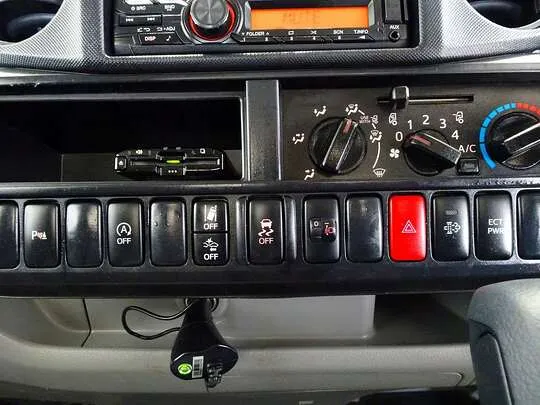 ダイナ 2t JL 標準 平ボデー 総重量5t未満