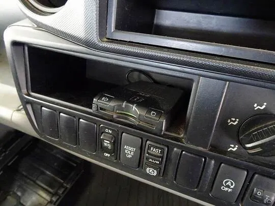 デュトロ 3t 4WD FJL 標準ロング タダノ4段クレーン付