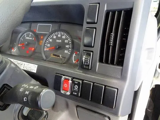 エルフ 1.5t 4WD FFL Sタイヤ 平ボデー