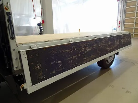 エルフ 1.5t 4WD FFL Sタイヤ 平ボデー