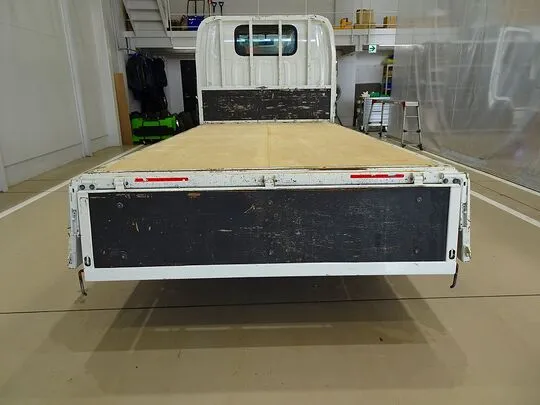 エルフ 1.5t 4WD FFL Sタイヤ 平ボデー