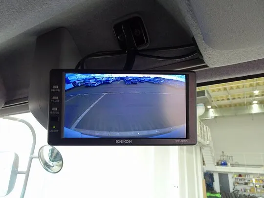 フォワード 2.7t ワイドベッド付 アルミウイング リアエアサス 210ps