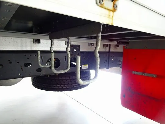 フォワード 2.7t ワイドベッド付 アルミウイング リアエアサス 210ps