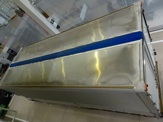 フォワード 2.7t ワイドベッド付 アルミウイング リアエアサス 210ps