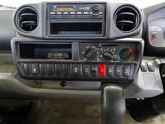 トヨエース 2t FJL 標準 平ボデー 総重量5t未満