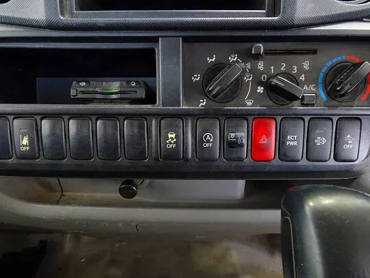 トヨエース 2t FJL 標準 平ボデー 総重量5t未満