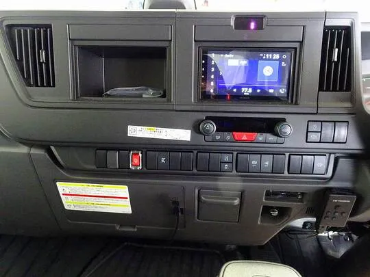 フォワード 3.15t 標準ベッドレス 深ダンプ 210ps