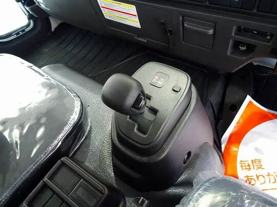 フォワード 3.15t 標準ベッドレス 深ダンプ 210ps