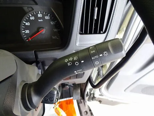 フォワード 3.15t 標準ベッドレス 深ダンプ 210ps