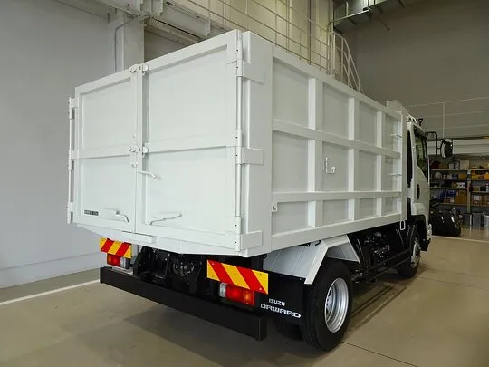 フォワード 3.15t 標準ベッドレス 深ダンプ 210ps