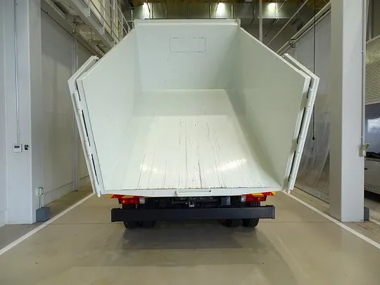 フォワード 3.15t 標準ベッドレス 深ダンプ 210ps