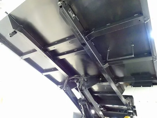 フォワード 3.15t 標準ベッドレス 深ダンプ 210ps