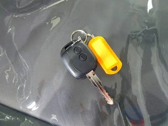 フォワード 3.15t 標準ベッドレス 深ダンプ 210ps