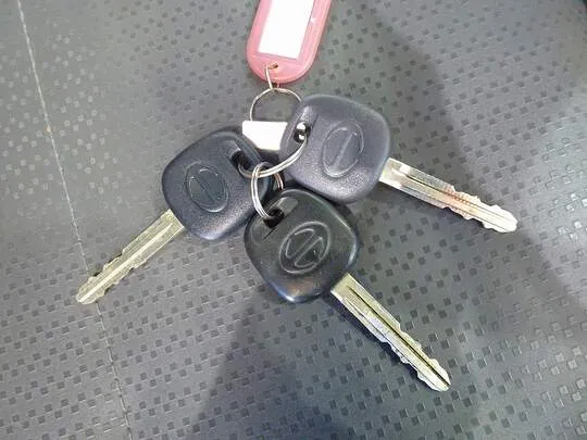 デュトロ 2t FJL 標準 平ボデー