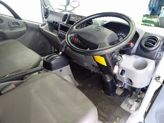 デュトロ 2t FJL 標準 平ボデー